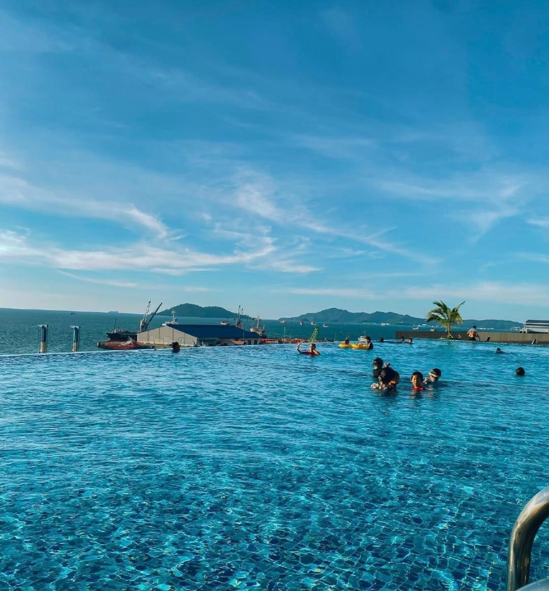 Seaview Luxury Condo Homestay 2Bed 2Bath Jesselton Quay By R2 Residence Kota Kinabalu Zewnętrze zdjęcie